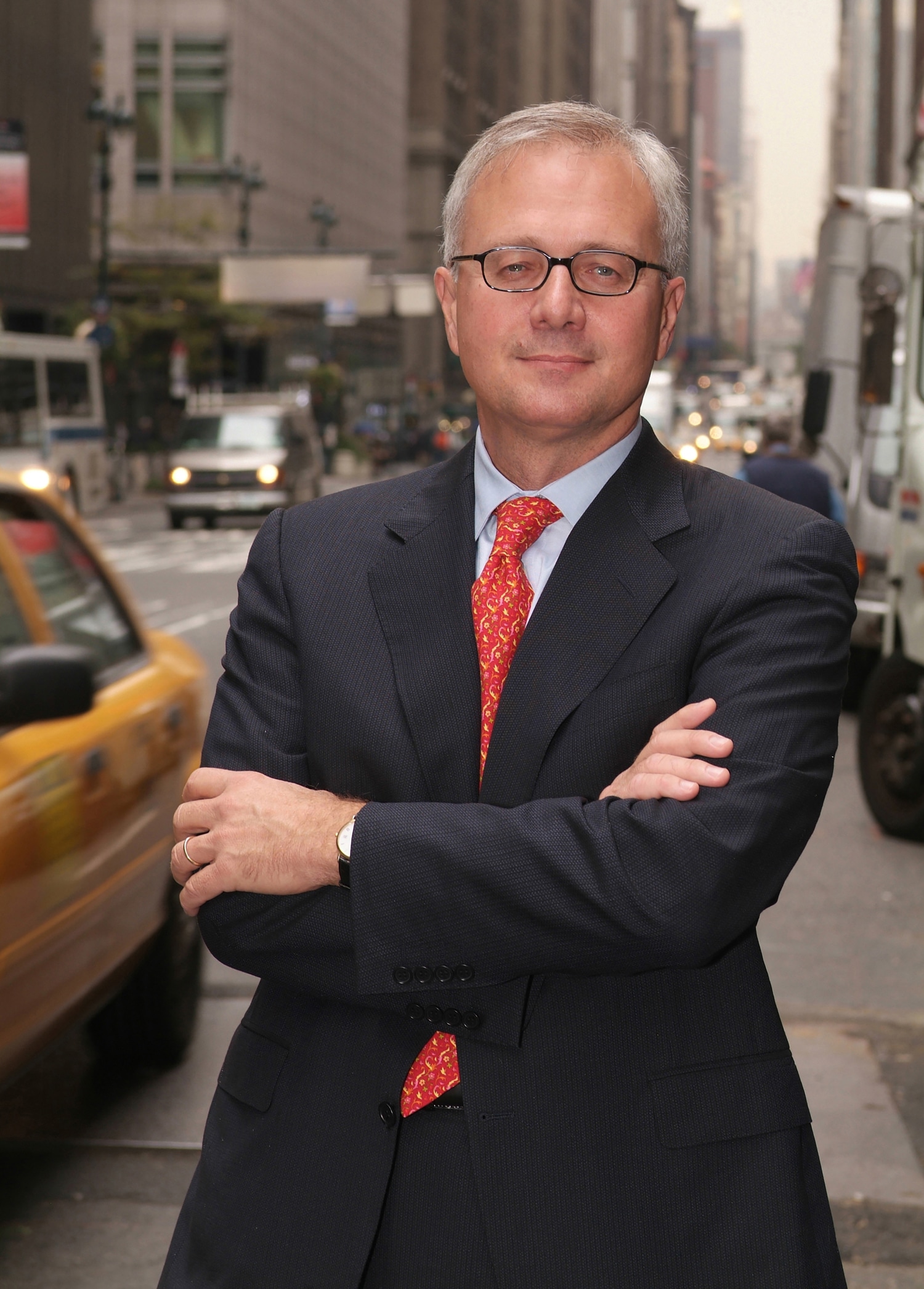 Is Ed Yardeni The Next Warren Buffett?  A Data Driven Analysis - 6cf5qns