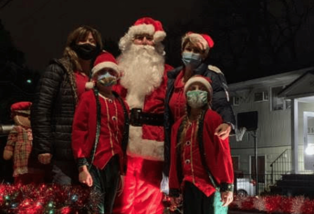 Elf Tag Crew Bring Holiday Joy to AHRC Houses